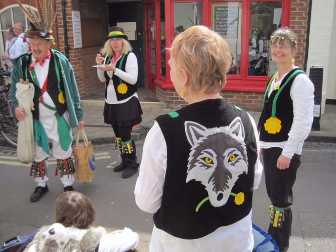 Wolvercote Morris on North Parade, May Day 2016 (photo Tim Healey)